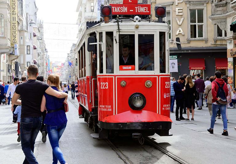 دربارۀ استانبول بیشتر بدانید